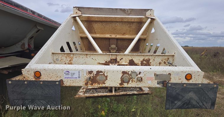 image for item EB1050 2002 Trail King TK54BDU-402 bottom dump trailer