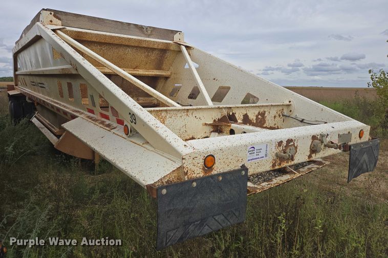 image for item EB1050 2002 Trail King TK54BDU-402 bottom dump trailer