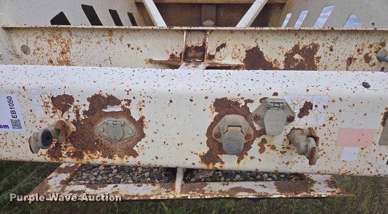 image for item EB1050 2002 Trail King TK54BDU-402 bottom dump trailer