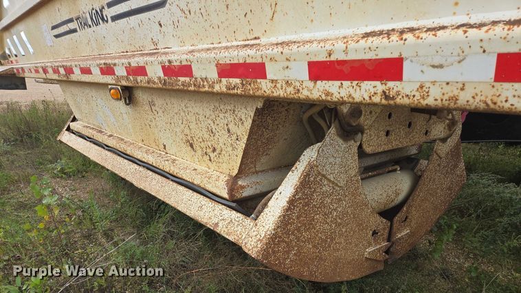 image for item EB1050 2002 Trail King TK54BDU-402 bottom dump trailer