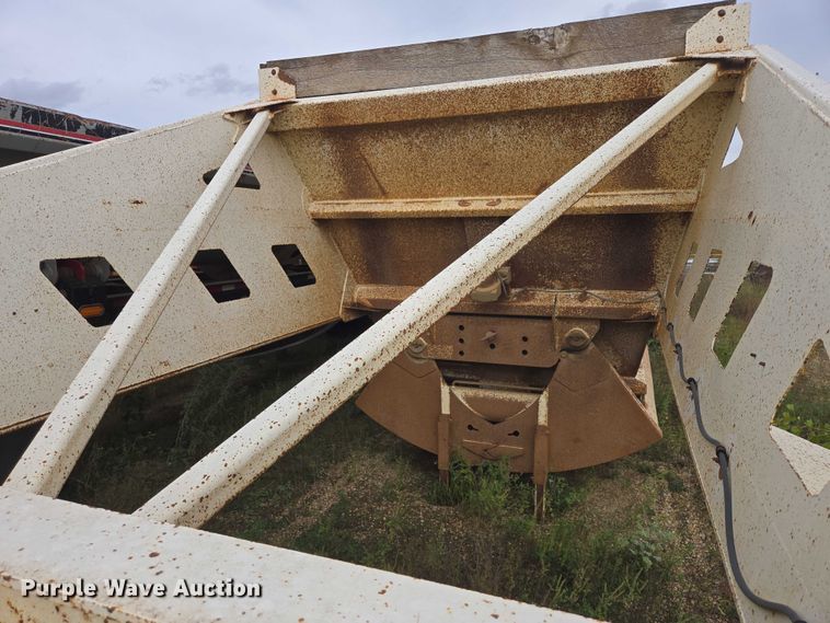 image for item EB1050 2002 Trail King TK54BDU-402 bottom dump trailer