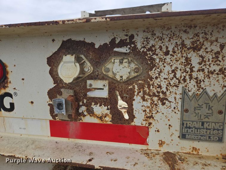 image for item EB1050 2002 Trail King TK54BDU-402 bottom dump trailer