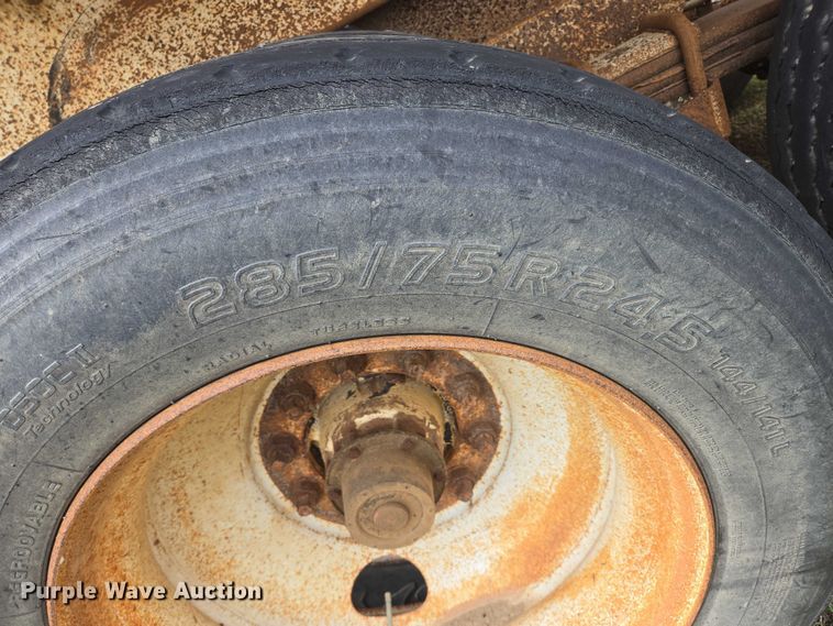 image for item EB1050 2002 Trail King TK54BDU-402 bottom dump trailer