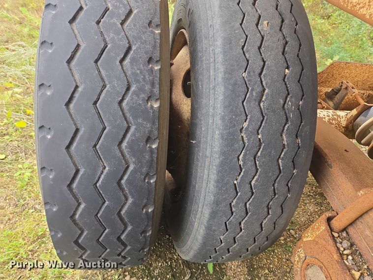 image for item EB1050 2002 Trail King TK54BDU-402 bottom dump trailer