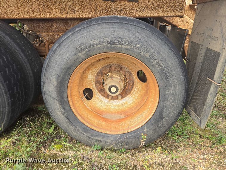 image for item EB1050 2002 Trail King TK54BDU-402 bottom dump trailer