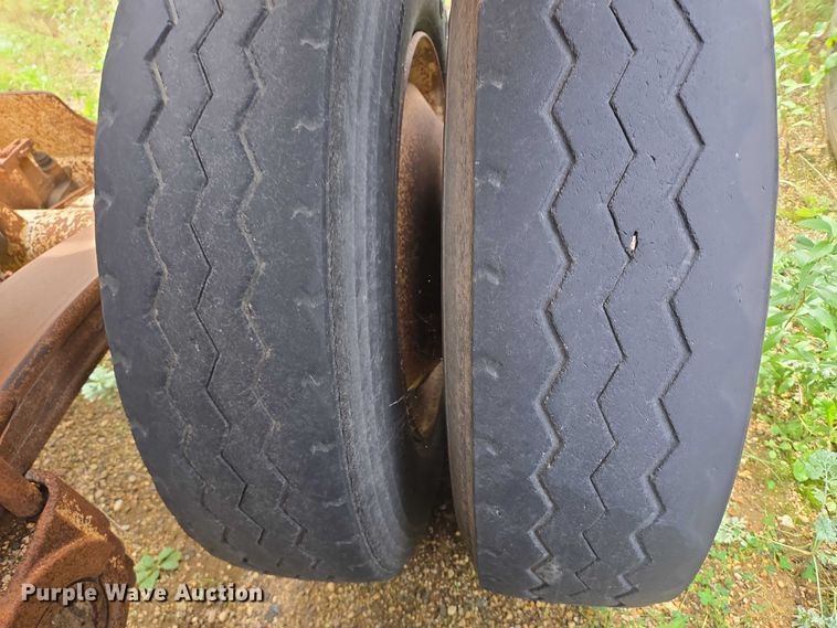 image for item EB1050 2002 Trail King TK54BDU-402 bottom dump trailer