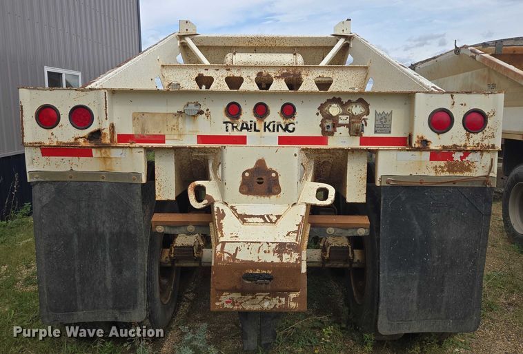 image for item EB1051 2002 Trail King TK54BDU-402 bottom dump trailer