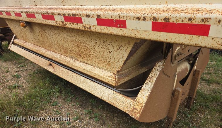 image for item EB1051 2002 Trail King TK54BDU-402 bottom dump trailer