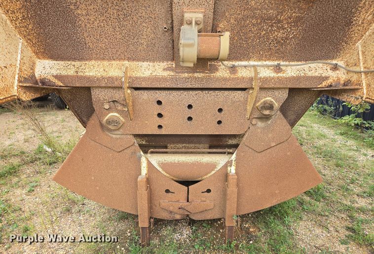 image for item EB1051 2002 Trail King TK54BDU-402 bottom dump trailer