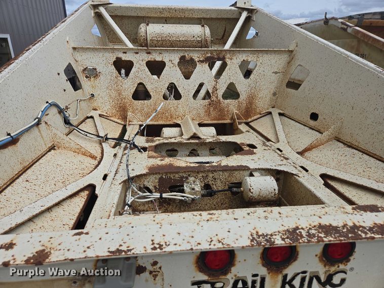 image for item EB1051 2002 Trail King TK54BDU-402 bottom dump trailer