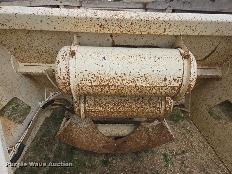 image for item EB1051 2002 Trail King TK54BDU-402 bottom dump trailer