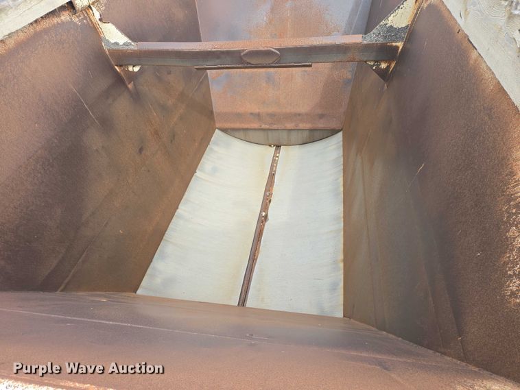 image for item EB1051 2002 Trail King TK54BDU-402 bottom dump trailer