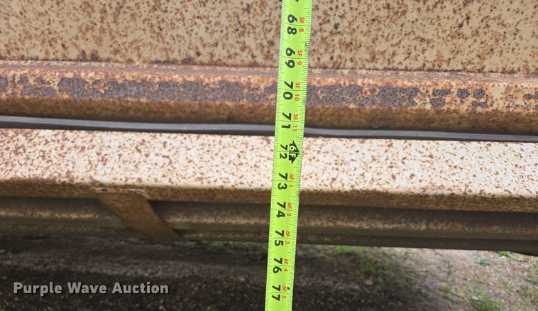 image for item EB1051 2002 Trail King TK54BDU-402 bottom dump trailer