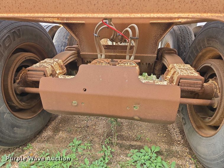 image for item EB1051 2002 Trail King TK54BDU-402 bottom dump trailer