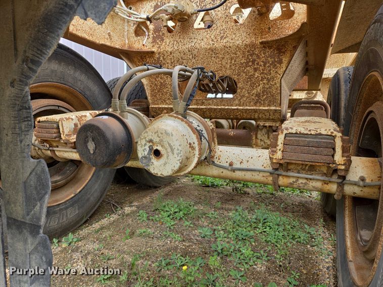 image for item EB1051 2002 Trail King TK54BDU-402 bottom dump trailer