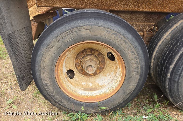 image for item EB1051 2002 Trail King TK54BDU-402 bottom dump trailer