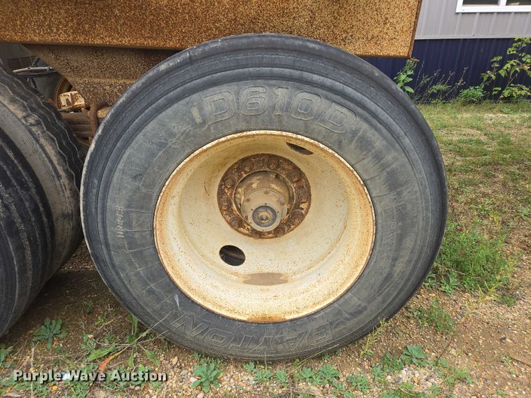 image for item EB1051 2002 Trail King TK54BDU-402 bottom dump trailer