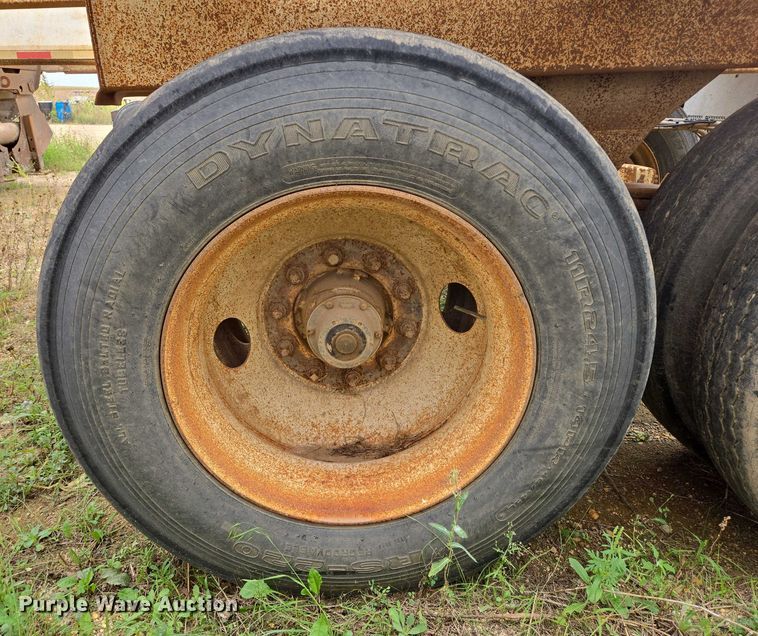 image for item EB1051 2002 Trail King TK54BDU-402 bottom dump trailer