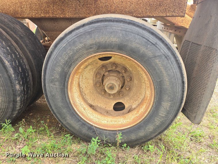 image for item EB1051 2002 Trail King TK54BDU-402 bottom dump trailer