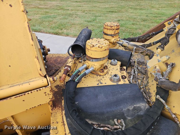 image for item EB8314 Vermeer BC1230 wood chipper