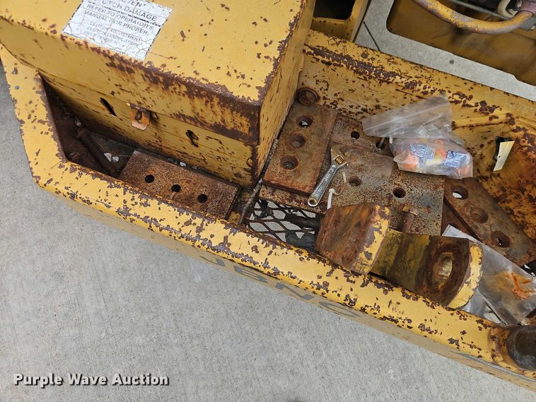 image for item EB8314 Vermeer BC1230 wood chipper