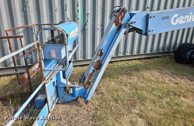 image for item EB8315 Genie S-45 boom lift