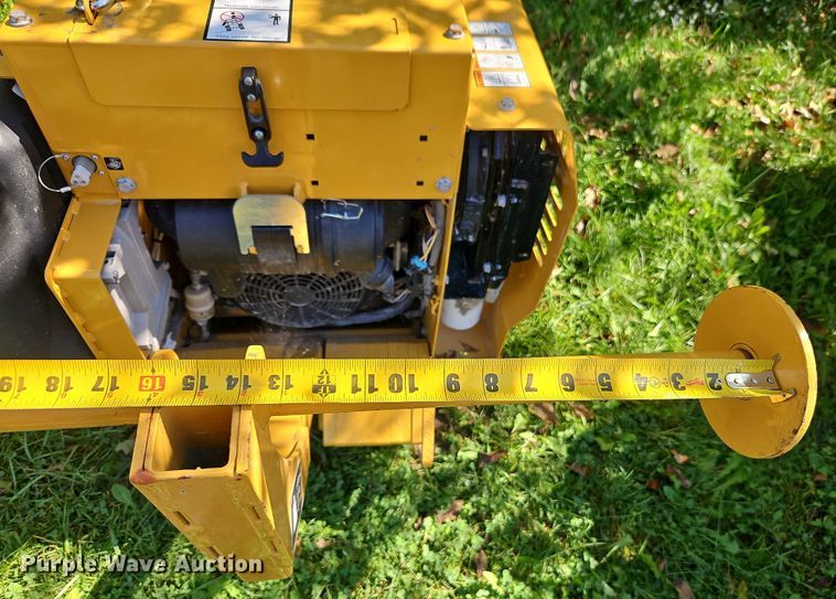 image for item EB8324 2023 Vermeer SPX25 vibratory cable plow