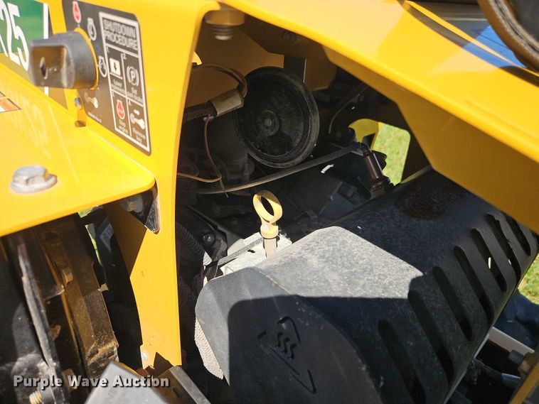 image for item EB8324 2023 Vermeer SPX25 vibratory cable plow