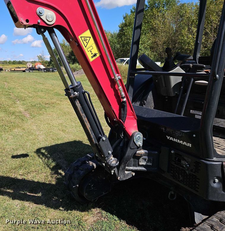 image for item EB8327 2022 Yanmar VIO25-6B mini excavator