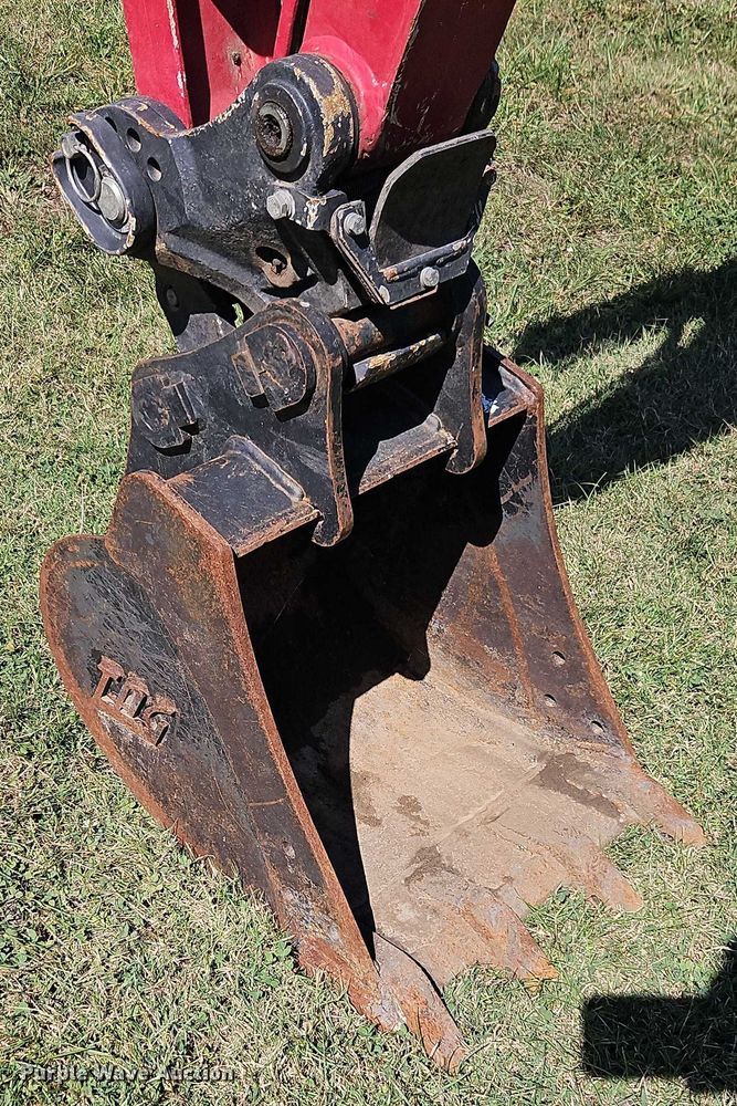 image for item EB8327 2022 Yanmar VIO25-6B mini excavator