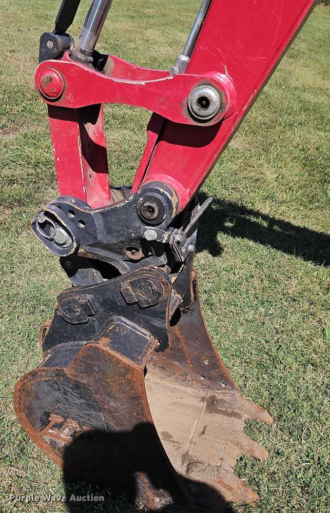 image for item EB8327 2022 Yanmar VIO25-6B mini excavator