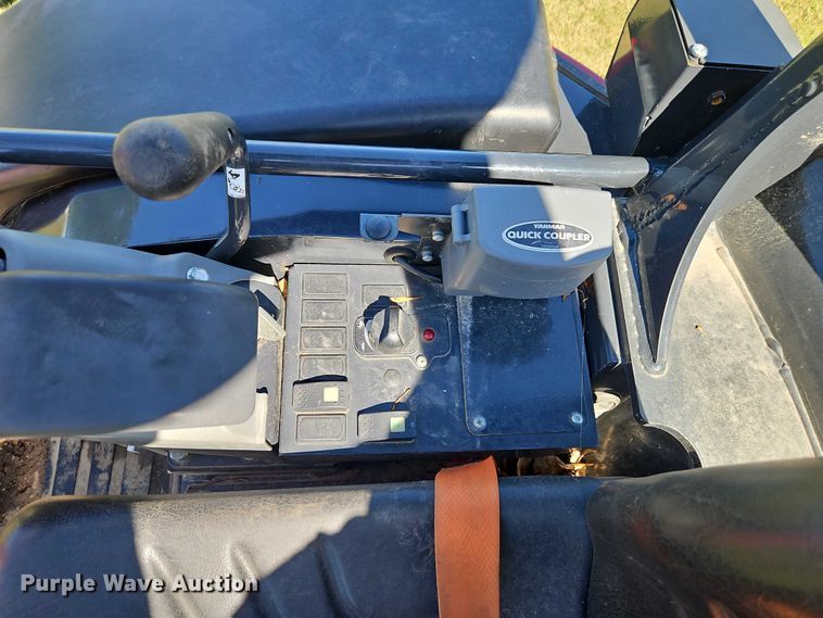 image for item EB8327 2022 Yanmar VIO25-6B mini excavator