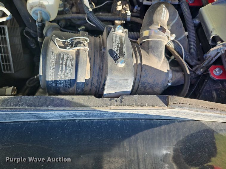 image for item EB8327 2022 Yanmar VIO25-6B mini excavator