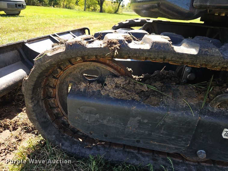 image for item EB8327 2022 Yanmar VIO25-6B mini excavator