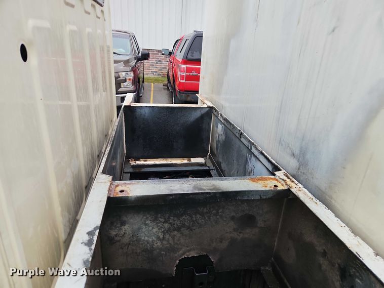 image for item EB8334 2011 Hino 338 utility / service truck