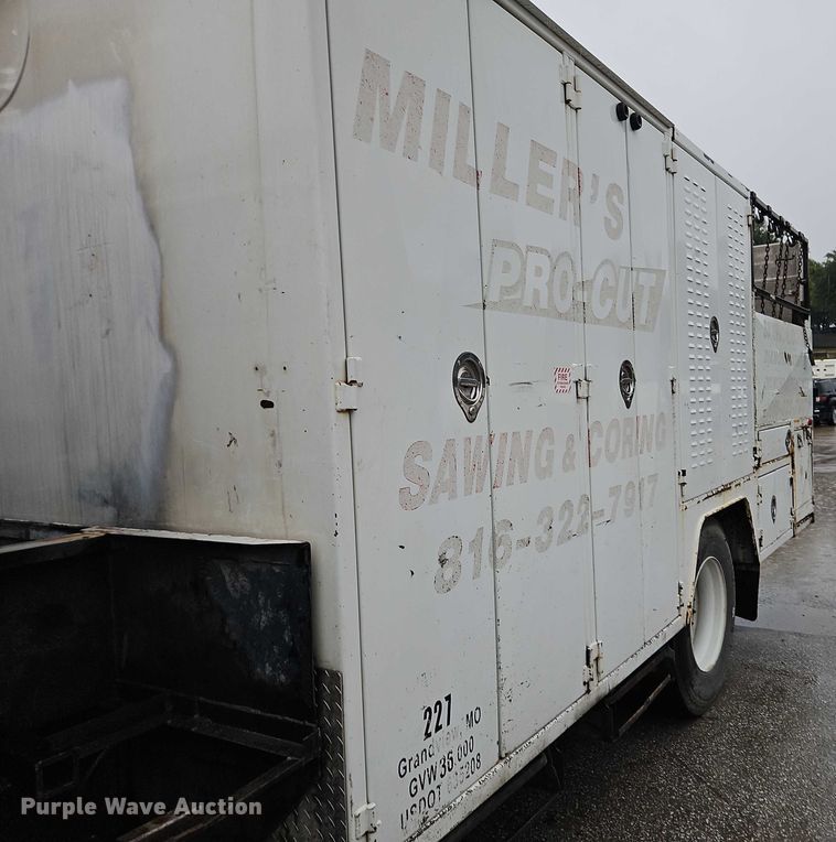 image for item EB8334 2011 Hino 338 utility / service truck