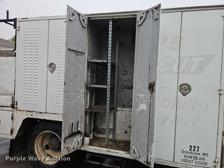 image for item EB8334 2011 Hino 338 utility / service truck