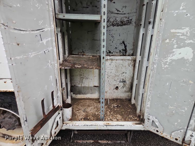 image for item EB8334 2011 Hino 338 utility / service truck