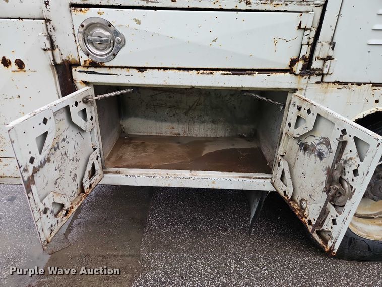 image for item EB8334 2011 Hino 338 utility / service truck