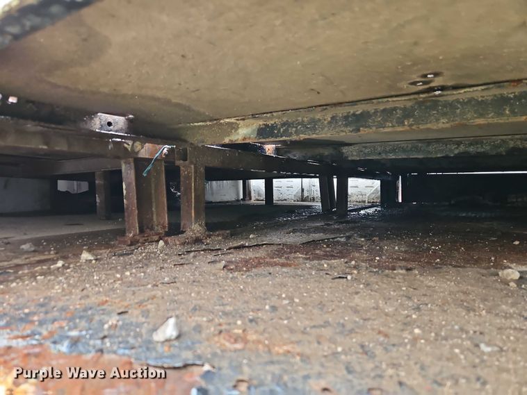 image for item EB8334 2011 Hino 338 utility / service truck