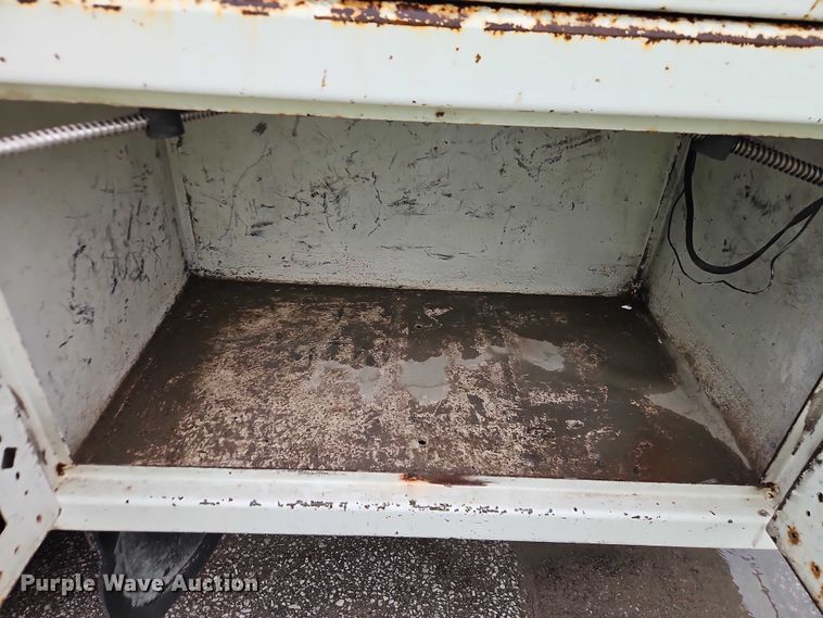 image for item EB8334 2011 Hino 338 utility / service truck