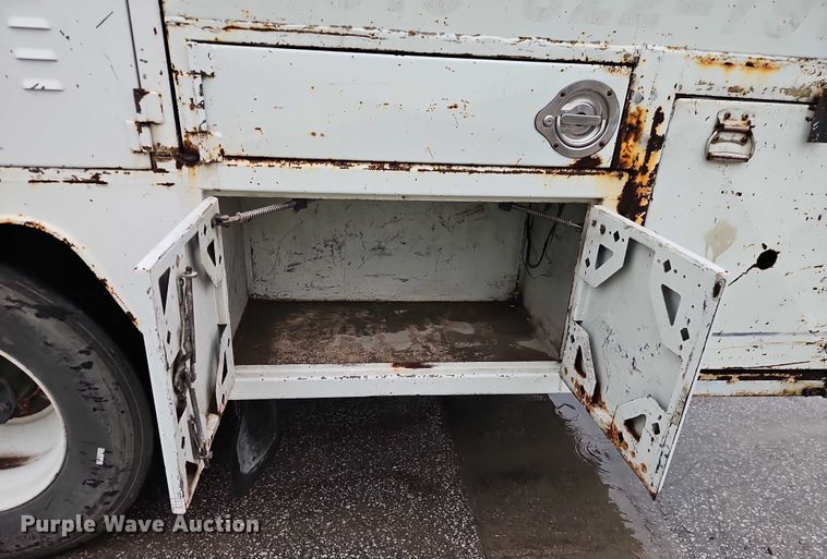 image for item EB8334 2011 Hino 338 utility / service truck