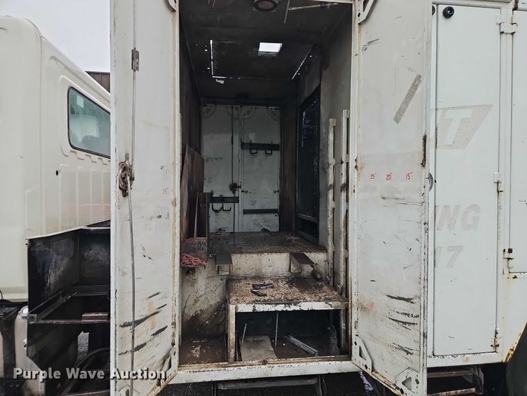 image for item EB8334 2011 Hino 338 utility / service truck