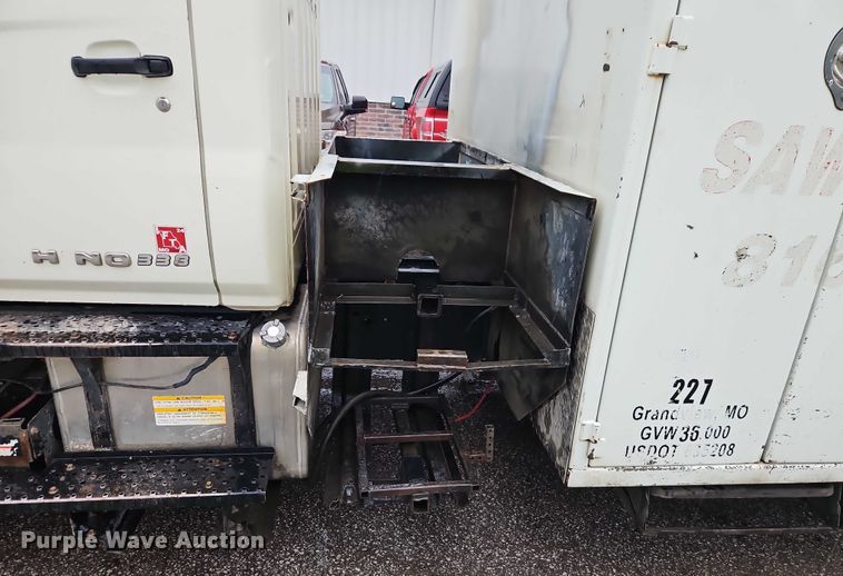 image for item EB8334 2011 Hino 338 utility / service truck