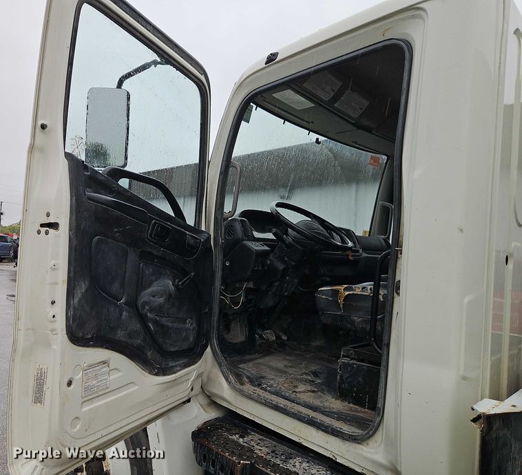 image for item EB8334 2011 Hino 338 utility / service truck