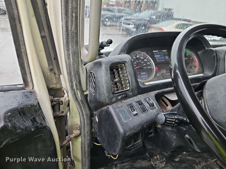 image for item EB8334 2011 Hino 338 utility / service truck