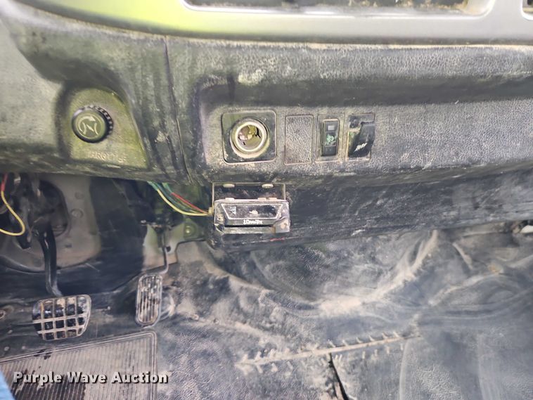 image for item EB8334 2011 Hino 338 utility / service truck