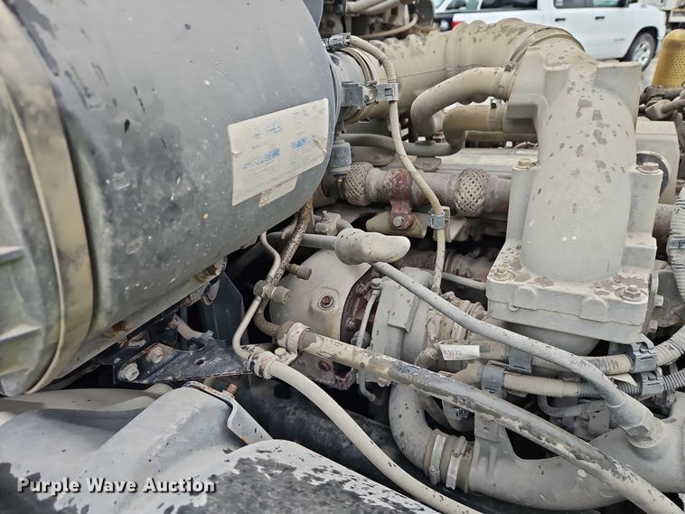 image for item EB8334 2011 Hino 338 utility / service truck