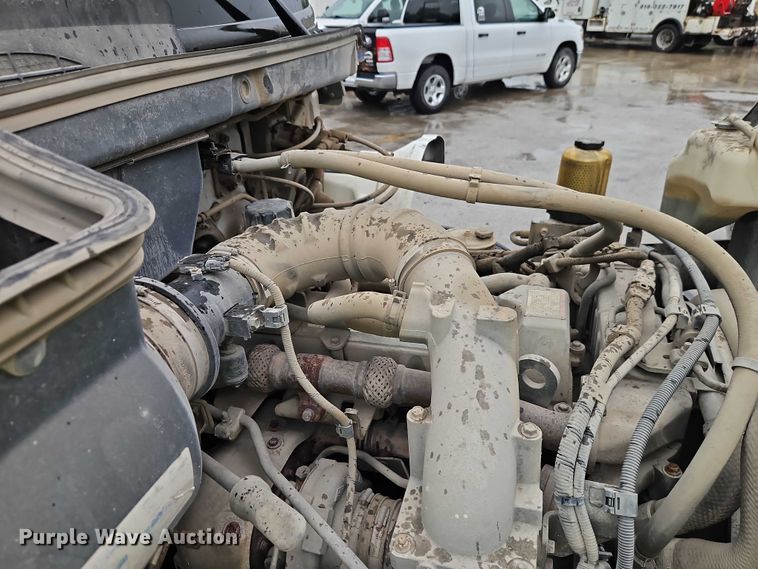 image for item EB8334 2011 Hino 338 utility / service truck