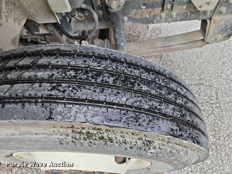 image for item EB8334 2011 Hino 338 utility / service truck